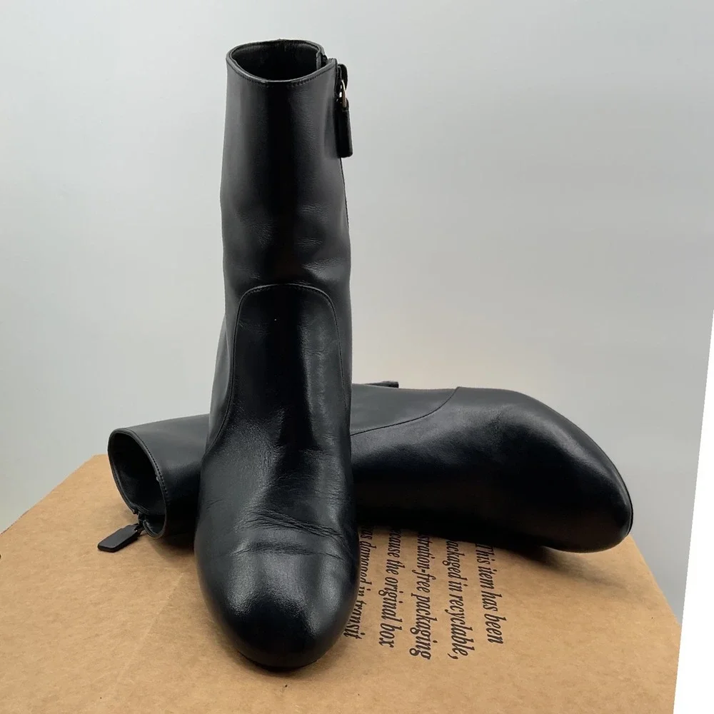 Stuart Weitzman stuart weitzman